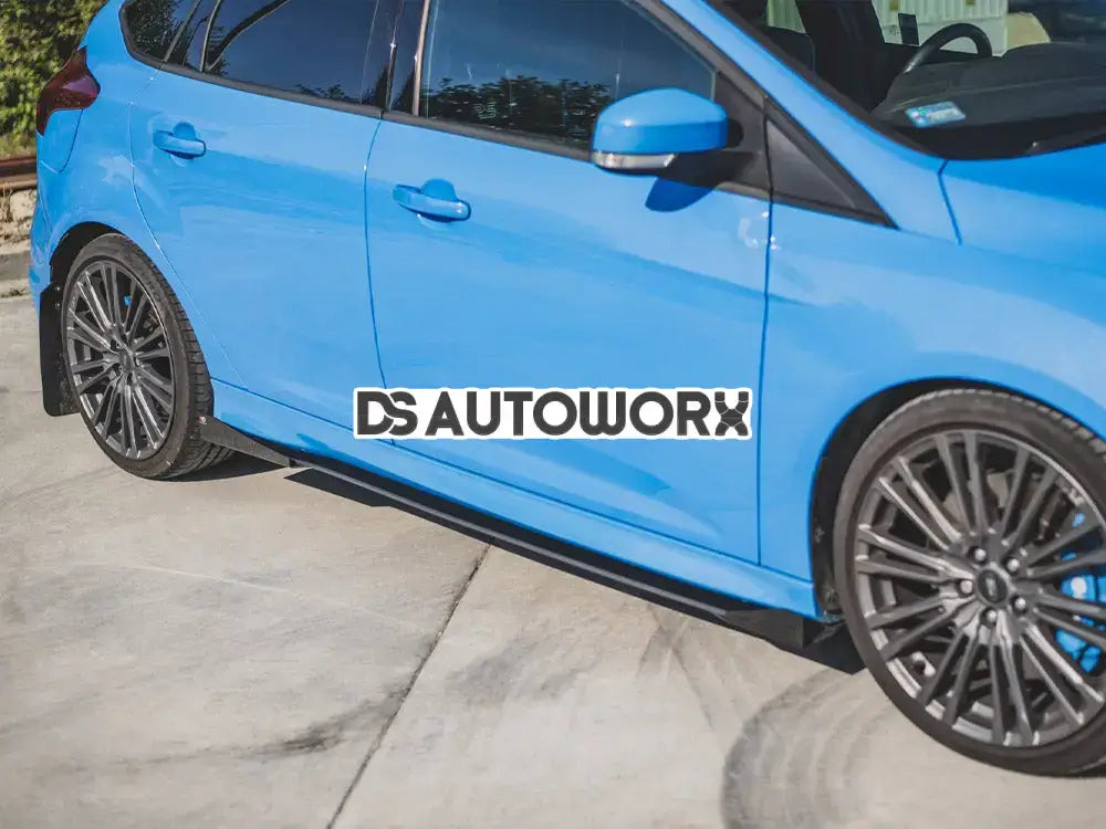 Maxton Design Side Flaps Ford Focus RS MK3 01-18 Secondary image