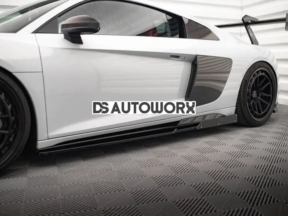Maxton Design Side Skirts Diffusers V.2 + Flaps Audi R8 Mk2 Facelift