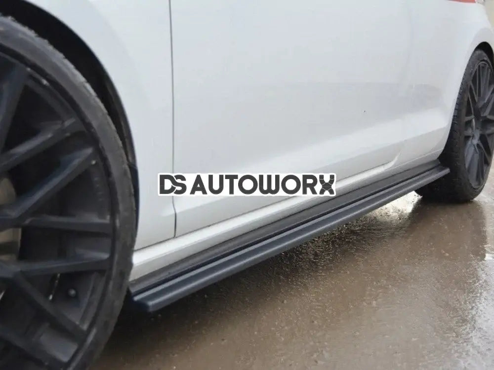 Maxton Design Side Skirts Diffusers Volkswagen Golf MK7 GTI 13-16 Secondary image