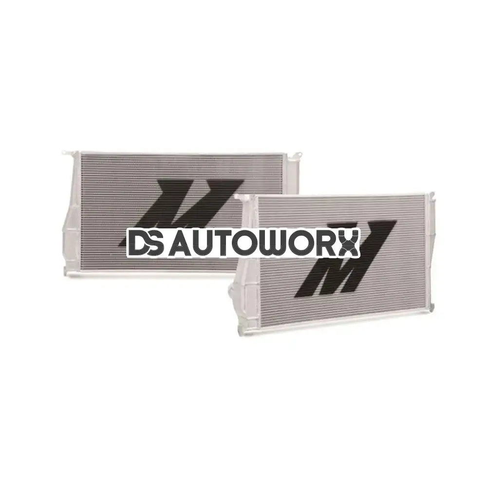 Mishimoto Performance Aluminum Radiator BMW 335i 135i 06-13 Main image