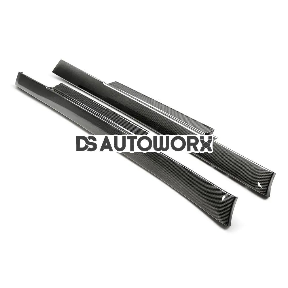 Seibon OEM-Style Carbon Fibre Side Skirts Nissan R35 GT-R 09-16 Main image